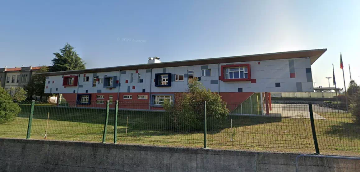 Edificio sede dell'I.C. Calcinate e scuola secondaria di 1° grado